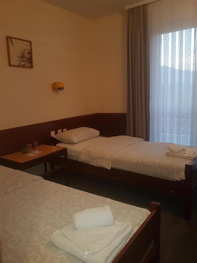Hotel Sax Balkan Dimitrovgrad Exterior photo