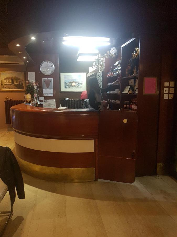 Hotel Sax Balkan Dimitrovgrad Exterior photo